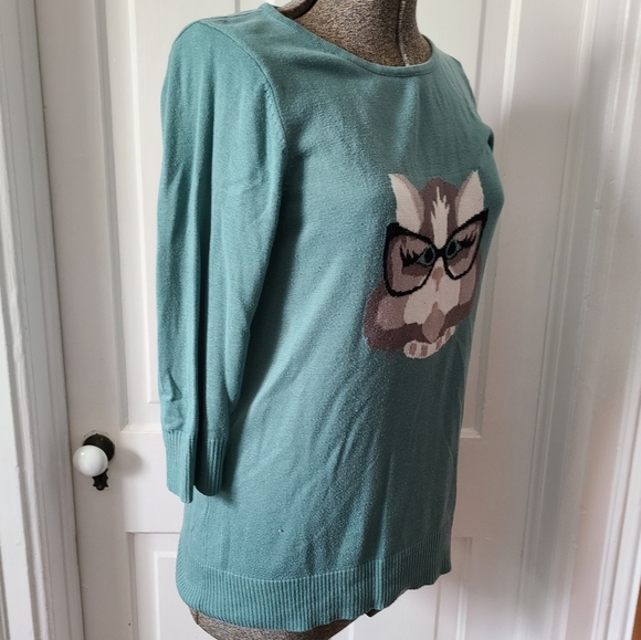 Cat w/ glasses Sweater - Picture 3 of 5